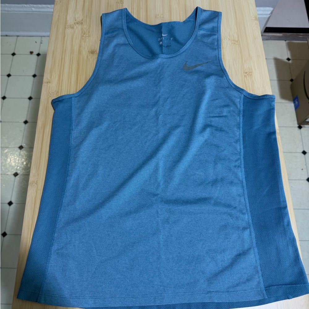 Nike Men's Pale Turquoise Tank Top - Medium